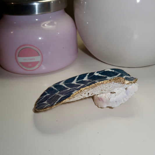 Indigo Current Oyster Shell Ring Dish