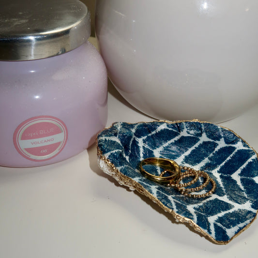 Indigo Current Oyster Shell Ring Dish No.2